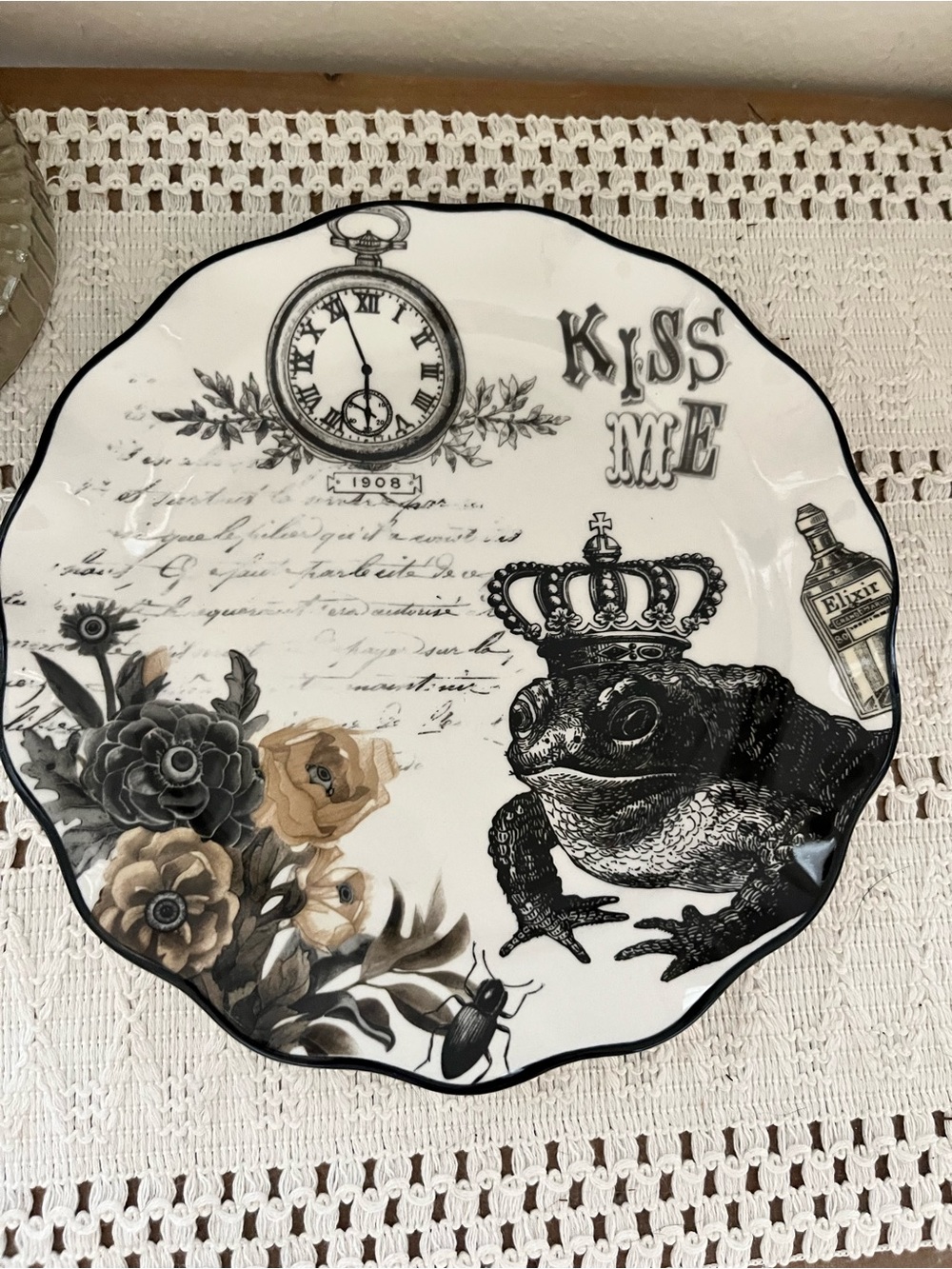 Kiss Me Crowned Frog Decorative Wall Plate - Black & Cream